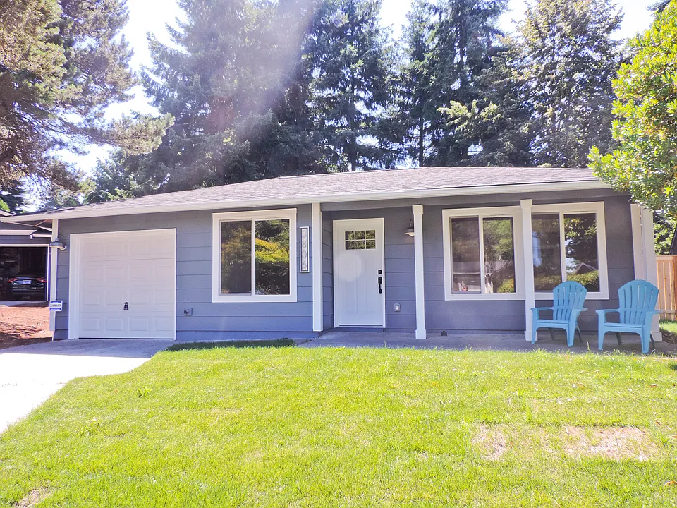 3806 N Winnifred St