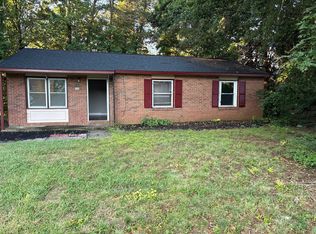 304 Merrywood Dr, Winston Salem, NC 27105
