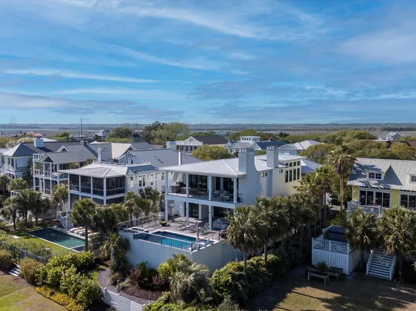 124 Charleston Blvd, Isle Of Palms, SC 29451
