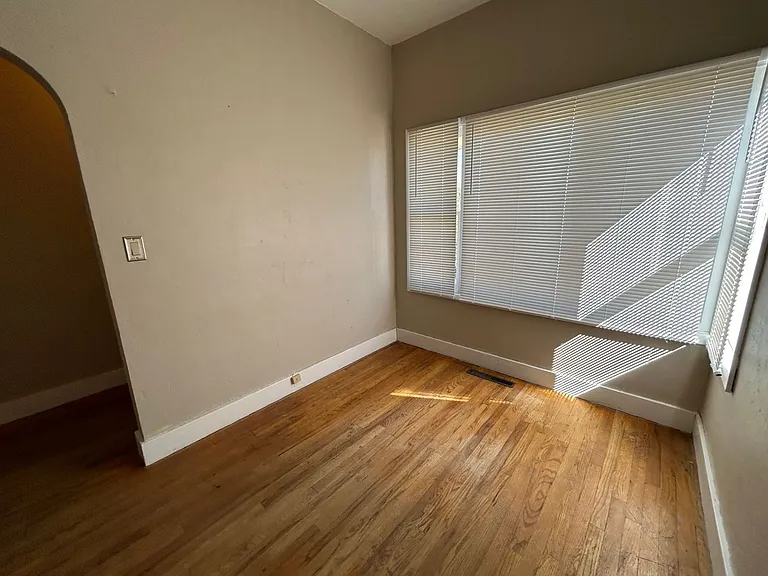 117 W Adams Ave — Photo 10