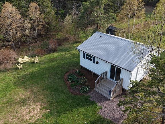 2nd image of 3605 Brackley Point Rd