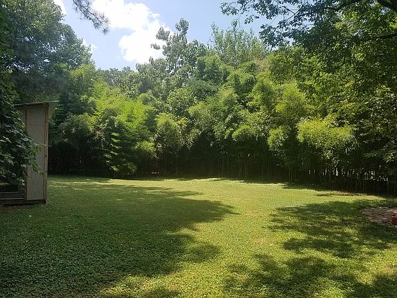 3rd image of 3 Ellen Pl