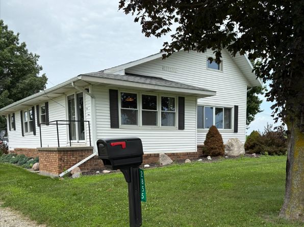 2855 N Woodland Rd