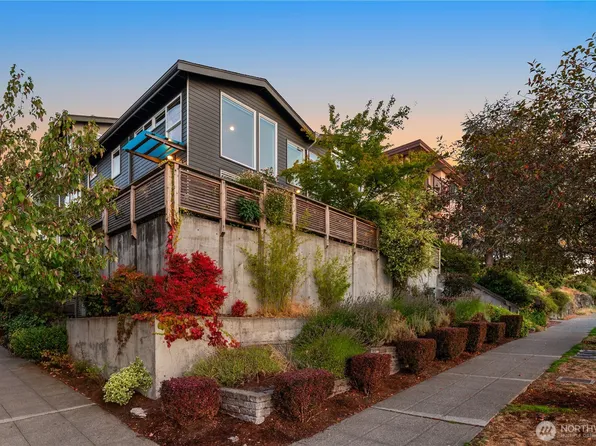 4121 SW Edmunds Street, Seattle, WA 98116
