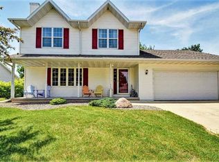 562 Challenger Dr, Green Bay, WI 54311