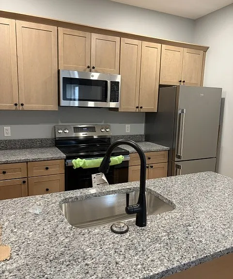 1099 Park St #1 — Photo 2