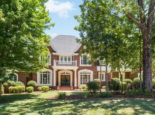 820 Secret Garden Dr, Chattanooga, TN 37421