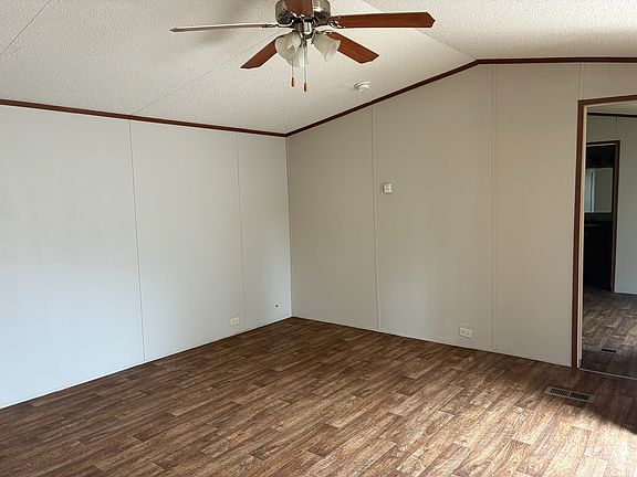 5th image of 2621 Jeffersonville Rd #76