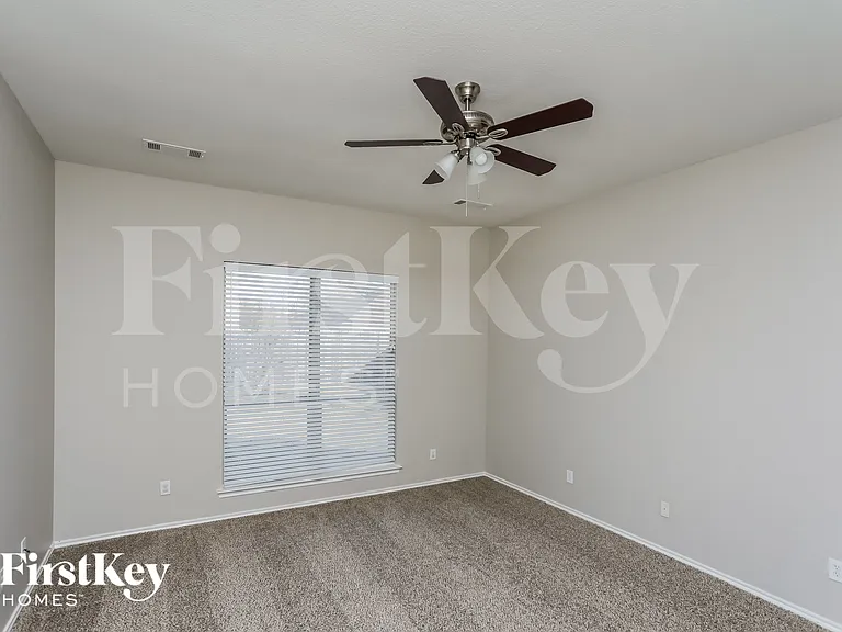 3260 Serpis — Photo 8