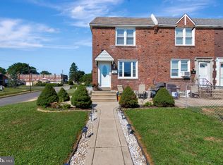 266 N Oak Ave, Clifton Heights, PA 19018