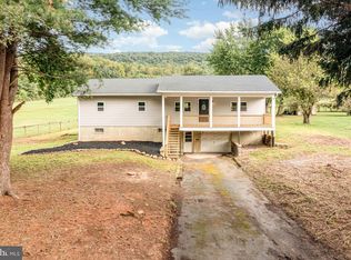 10438 Mountain Rd, Grantville, PA 17028