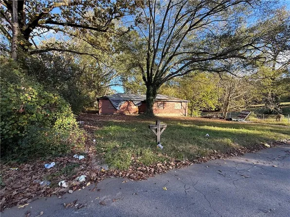 395 Woodlawn Ave NW, Atlanta, GA 30318