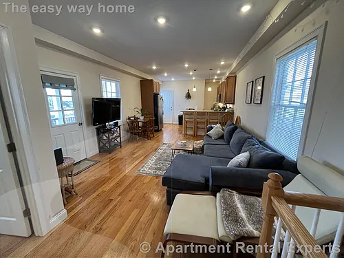 14 Flint St Photo 1