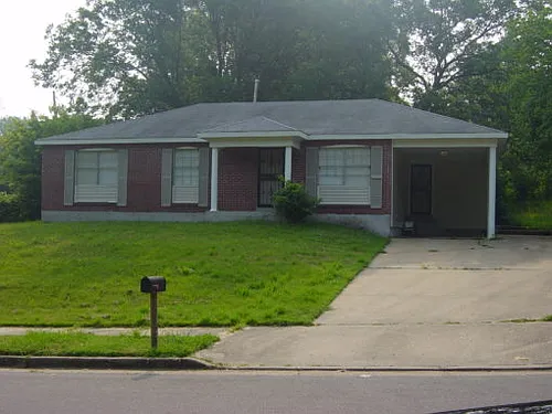 2838 Laredo St Photo 1