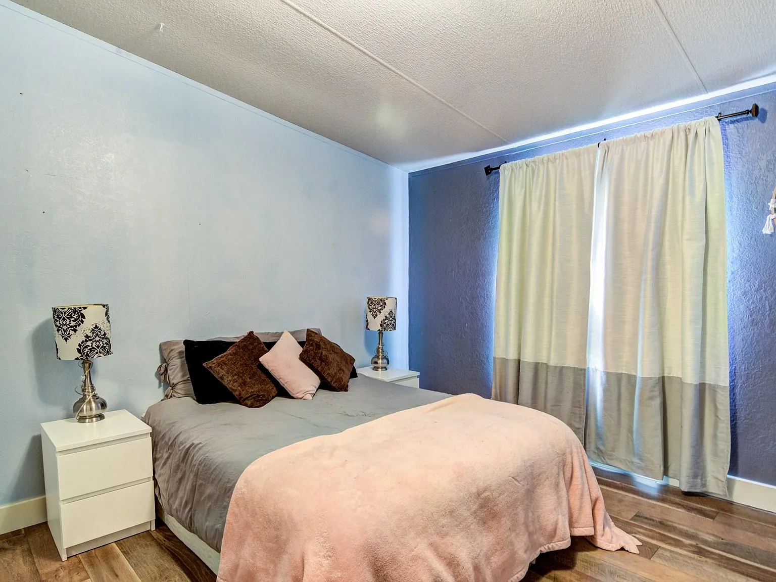 3 bed, 1500 sqft, $1,798 — Photo 3