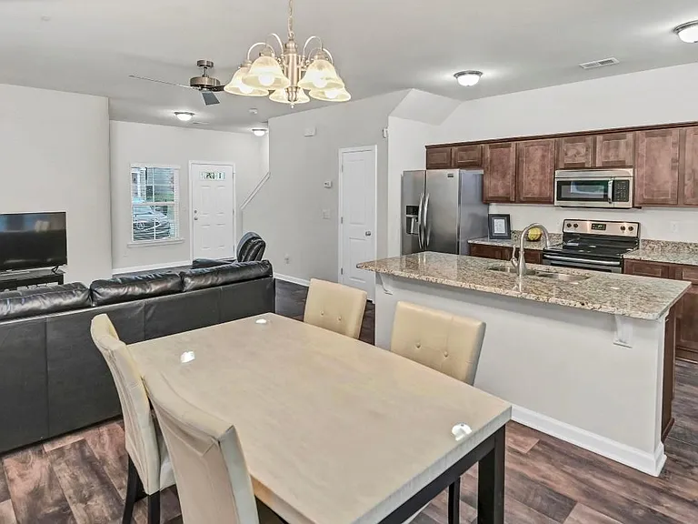 206 Orange Pond Ct — Photo 10