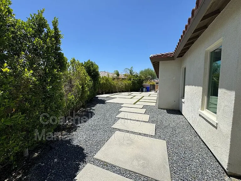 74635 Tesla Dr — Photo 71