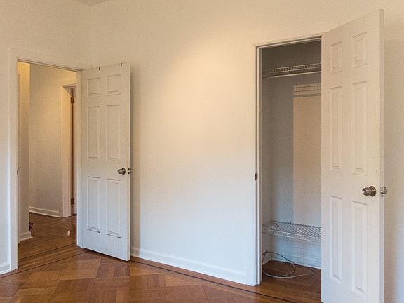 4th image of 326 Saint Johns Pl APT 2D