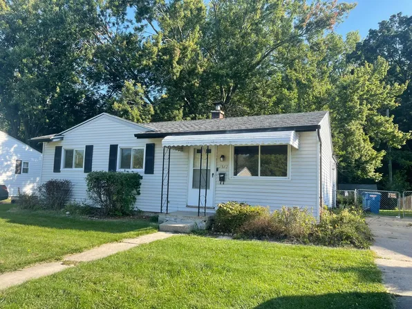 1532 Harvest Ln, Ypsilanti, MI 48198