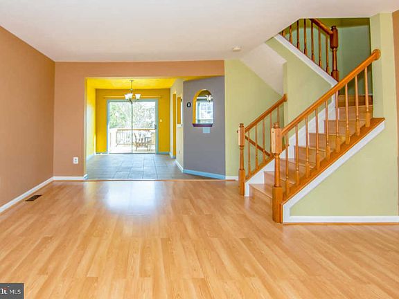 4th image of 305 Stone Hollow Ct
