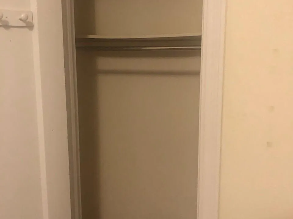 Holland Ave