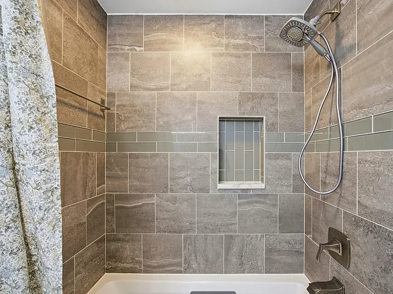 603 N Estes Dr — Photo 19