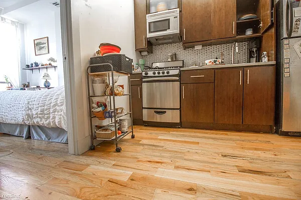 Rented by EXR | media 13