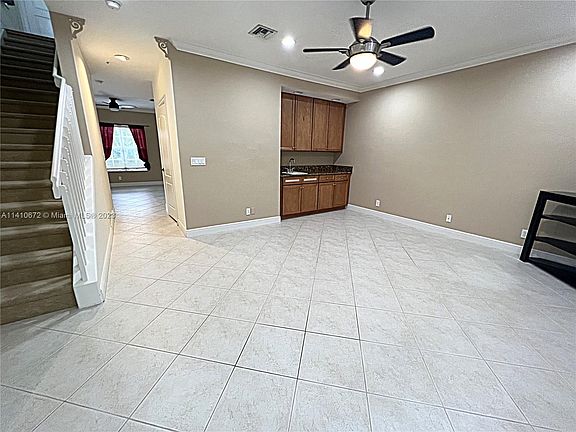 4th image of 601 S Federal Hwy APT 32