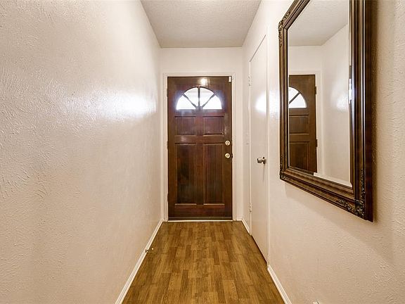 3rd image of 2118 Village Crest Dr