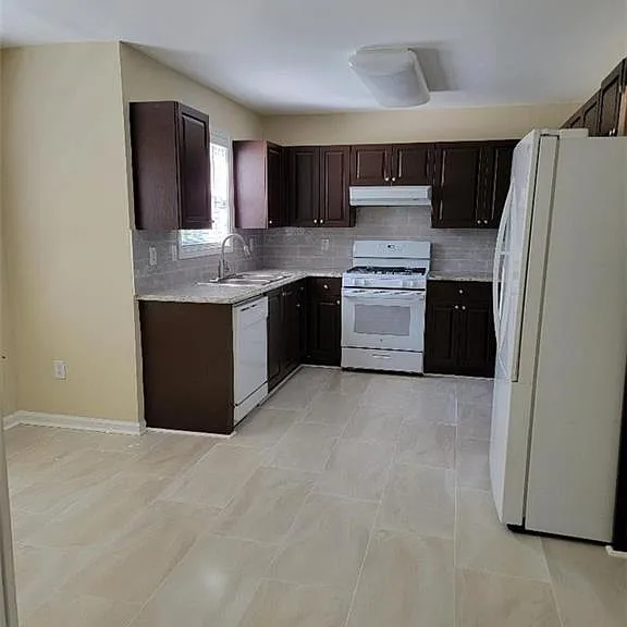 2199 Mainsail Dr — Photo 18