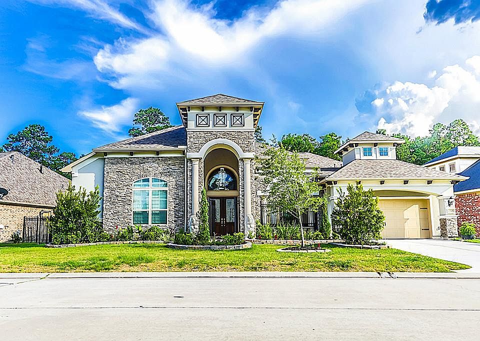 1st image of 2948 S Cotswold Manor Dr