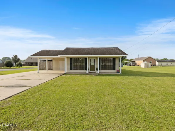 1608 E B North St, Rayne, LA 70578
