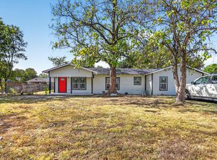 613 W Main St, Crowley, TX 76036
