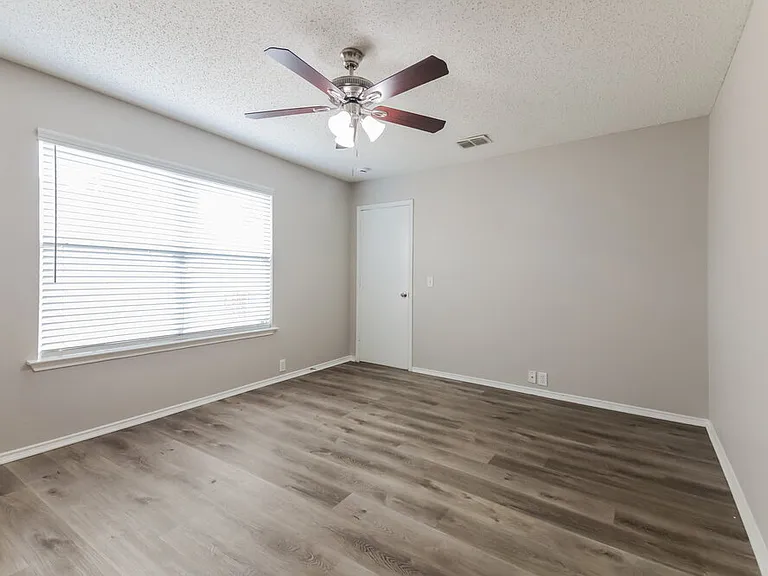 3317 Bentgate Ct — Photo 12