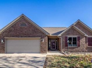 1004 Columbine Ct, Lawrence, KS 66049