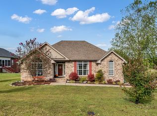 5018 Summit Dr, Greenbrier, TN 37073