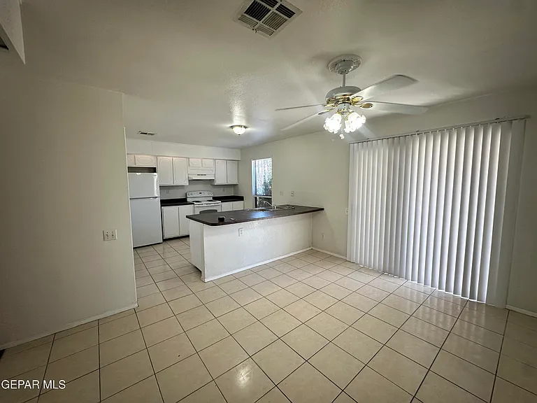336 Villa Canto St — Photo 8