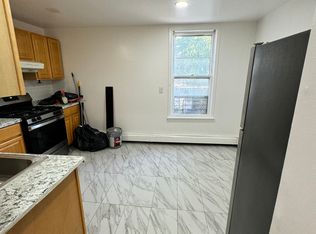 17 S 13th Ave APT 1A, Mount Vernon, NY 10550