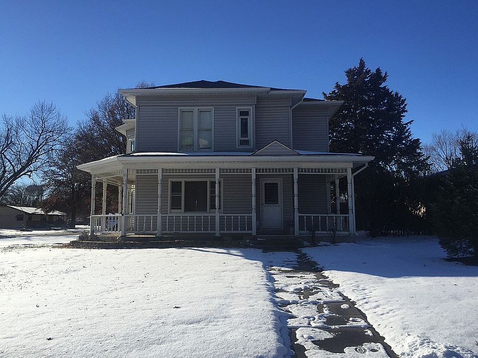 house E facing 4th ave.