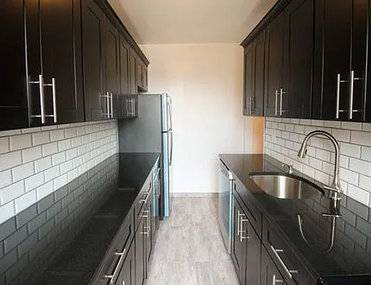Rented by SW Queens Mezzanine | media 2