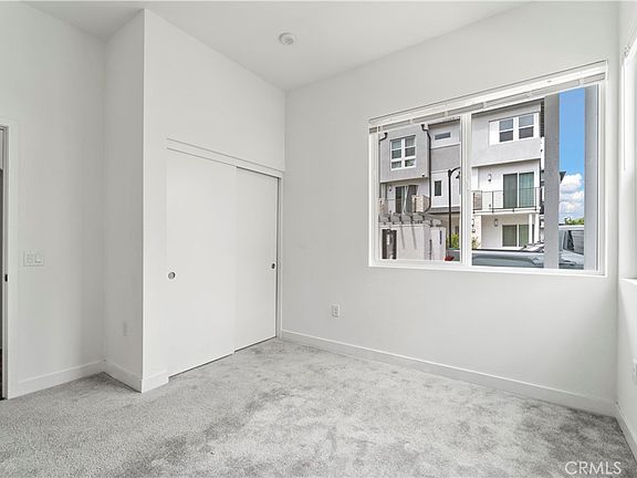 5th image of 1302 W Bushell St