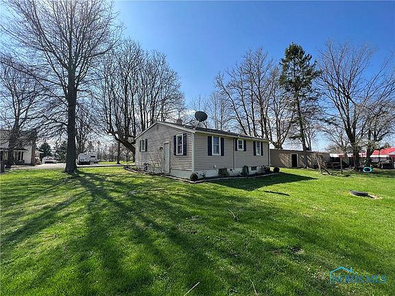 2nd image of 8904 Township Road 1069