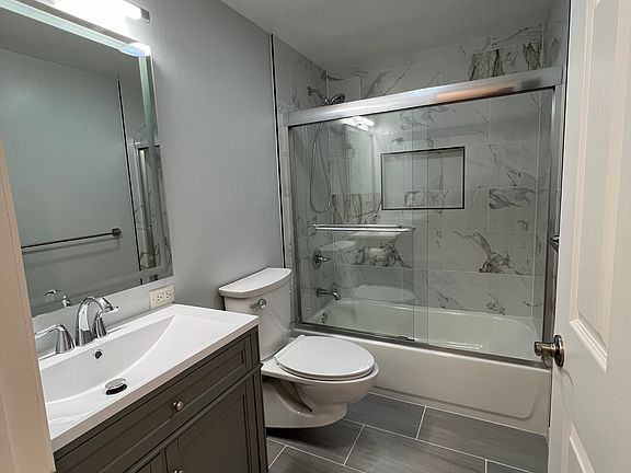 3rd image of 2800 75th Pl SE APT 103