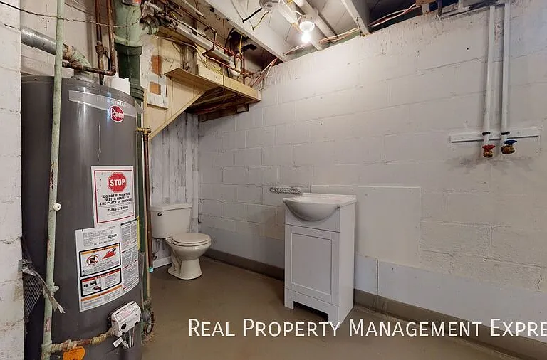 411 S Willow Ave — Photo 18