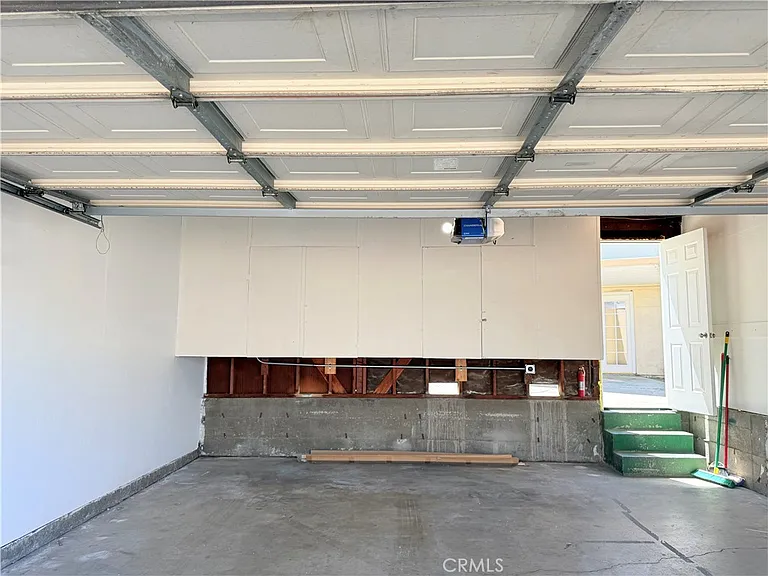 1620 Greenport Ave — Photo 13