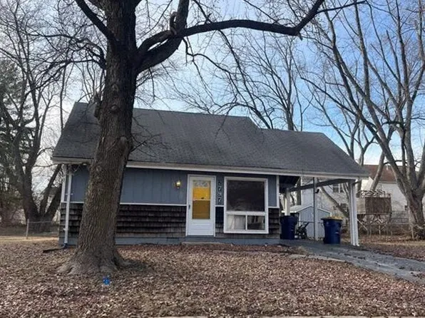 2797 Dawnview Dr, Florissant, MO 63031