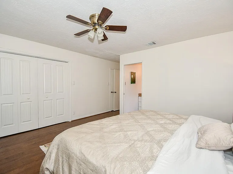 12806 Westhorpe Dr — Photo 33