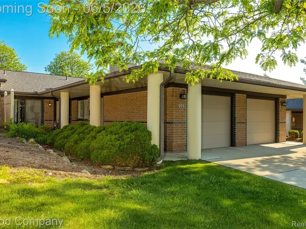 969 Wexford Way, Rochester, MI 48307