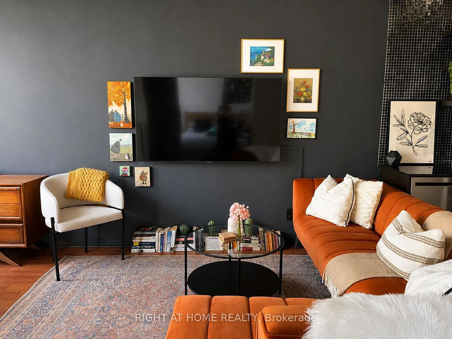 2 bed, $3,750 — Photo 2