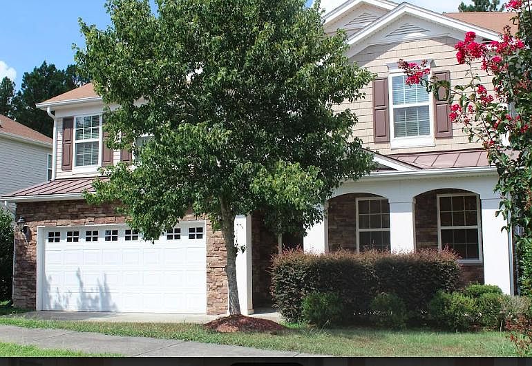 1st image of 117 English Ivy Dr